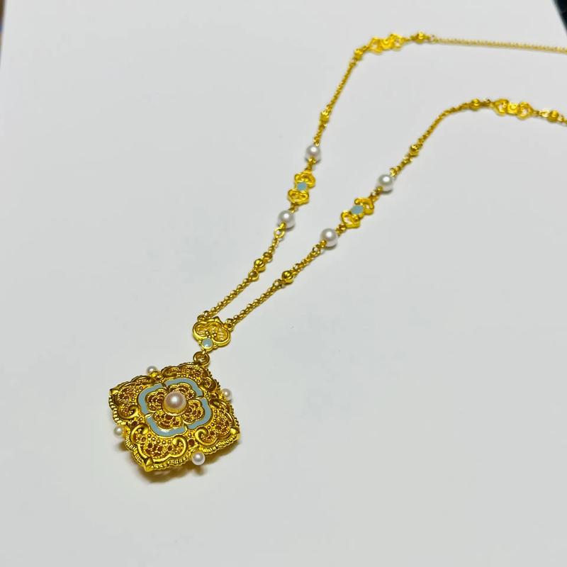 珐琅彩工艺项链#珠宝首饰 #今日分享 #黄金首饰 - 抖音